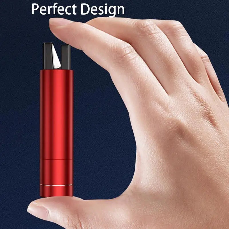 Strumento di fuga rapida per rompere il finestrino dell'auto