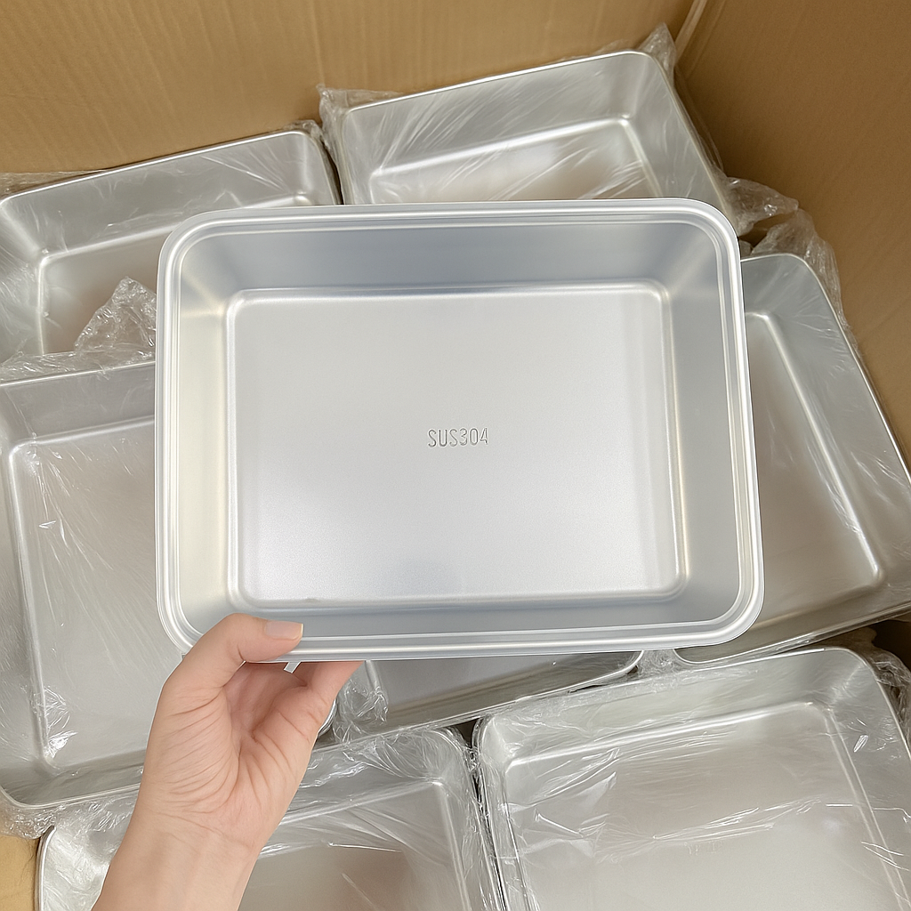 Vassoio in Acciaio Inox 304 con Coperchio — 2100 ml | Mantiene Fresco 1 Mese, 1000 °C, Salva Spazio