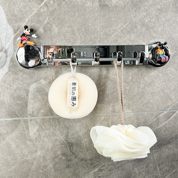 Supporti in acciaio inox con 5 ganci, comodi e capaci di sostenere fino a 20 kg (LTT)