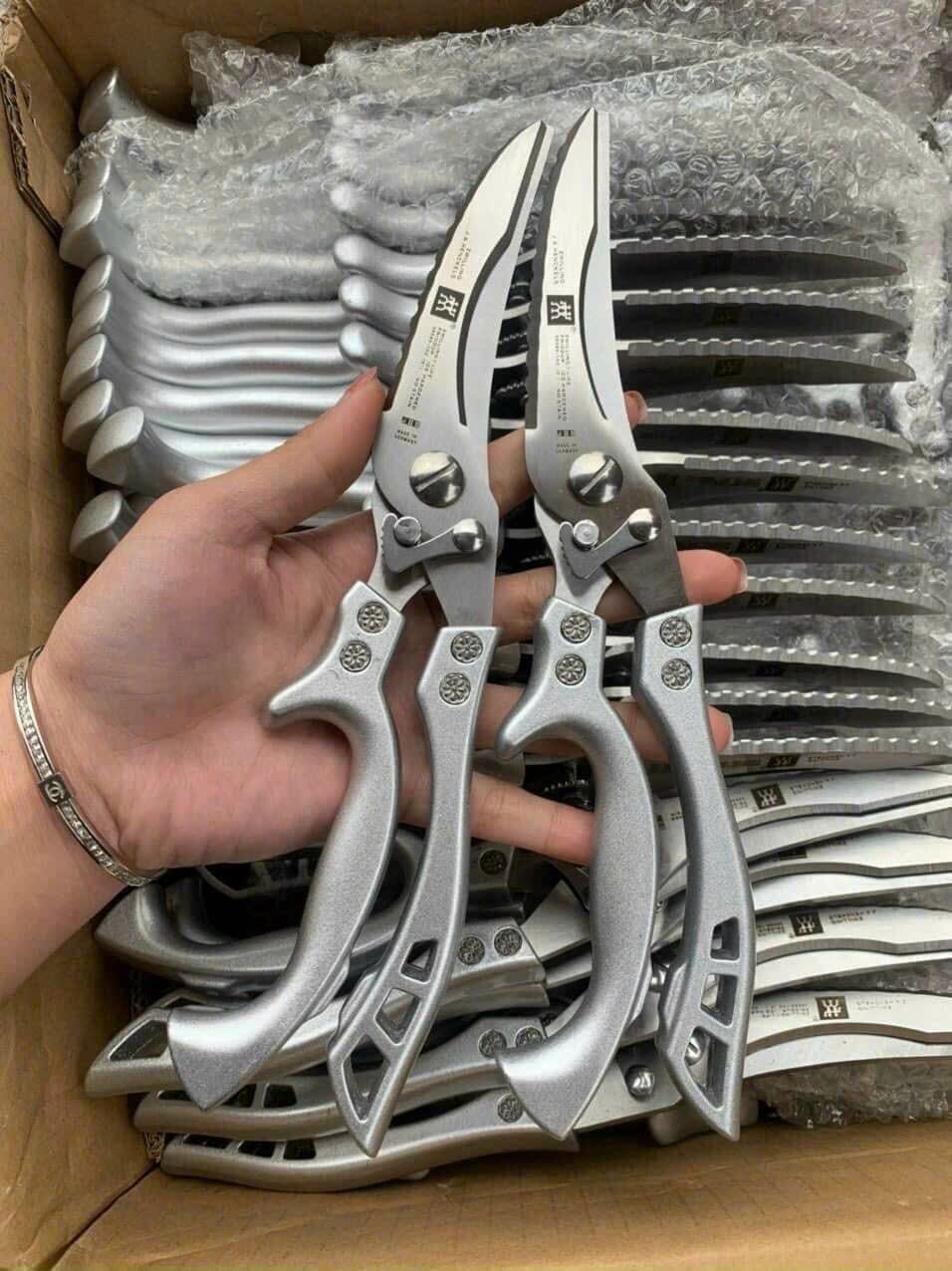 Forbici in acciaio premium importate dalla Repubblica Federale di Germania